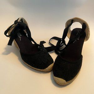 Black Lace Espadrilles